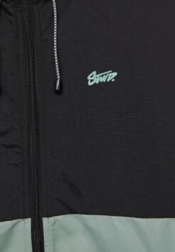 PULL & BEAR BlockImpermeabileLight Green Uomo Giacche PUC22T0SI-M11 -Pull & Bear 96f990dd46394207af7815ea35c594e6