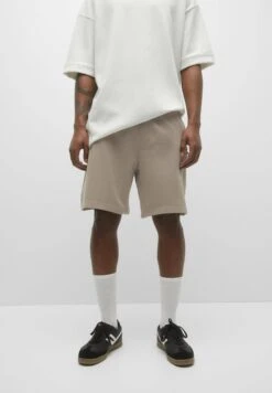 PULL & BEAR Bermuda JoggingShortsOchre Uomo Bermuda PUC22F0BO-O12