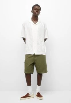 PULL & BEAR Stwd BermudaShortsKhaki Uomo Bermuda PUC22F0DC-N11 -Pull & Bear 9d954f1f90ea416ba6d0eba3bfcffb2e