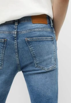PULL & BEAR RippedJeans Slim FitBlue Denim Uomo Jeans PUC22G0OW-K11 -Pull & Bear 9e0dc1bfcee64b6e8fd22fc191775126