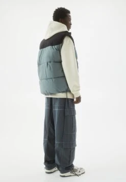 PULL & BEAR BasicPuffer GiletSmanicatoGreen Uomo Giacche PUC22T0SP-M11 -Pull & Bear 9ed3da6150b84789969c1606a650e056