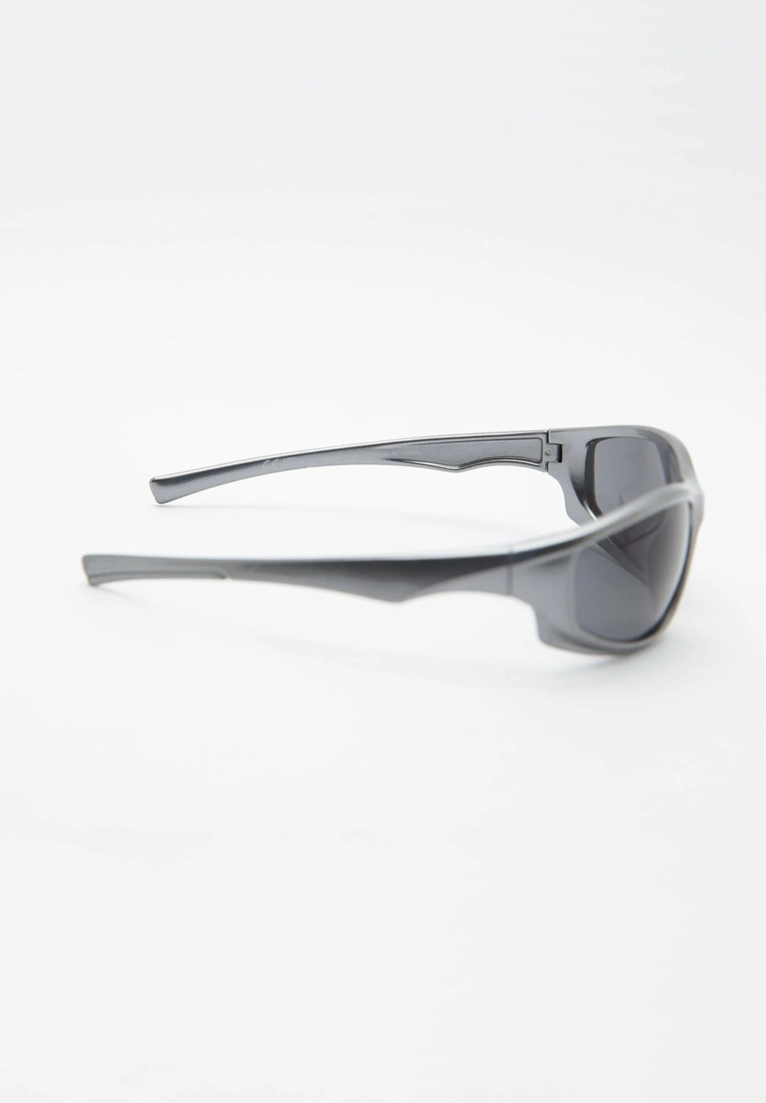 PULL & BEAR CyclingOcchiali Da SoleGrey Uomo Occhiali Da Sole PUC52K01B-C11 4 PULL & BEAR CyclingOcchiali Da SoleGrey Uomo Occhiali Da Sole PUC52K01B-C11 - immagine 4