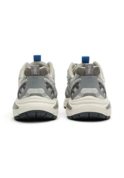 PULL & BEAR RETRO SNEAKERS - Sneakers Basse - Grey -Pull & Bear a1e9d4a7bf494e098fc35653faf3890a