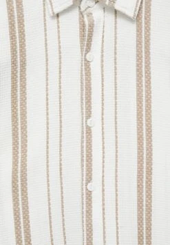 PULL & BEAR Striped Long SleeveCamiciaBeige Uomo Camicie PUC22D0KF-B11 -Pull & Bear a5263c8e4c564af595ee0f7f10e5a6c7