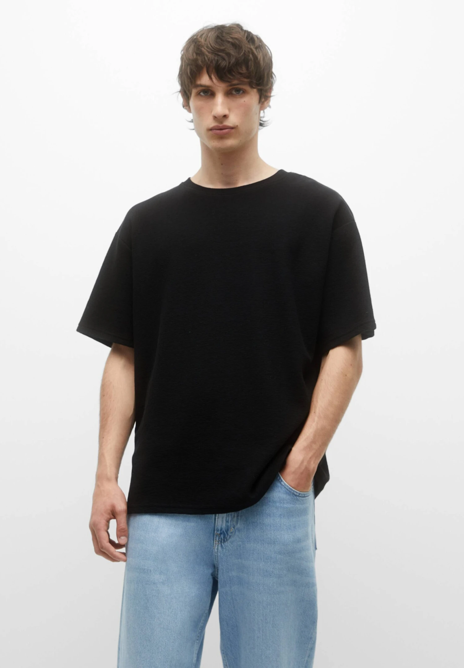 PULL & BEAR Ottoman T-Shirt BasicBlack Uomo T-shirt E Polo PUC22O1LL-Q11 1 PULL & BEAR Ottoman T-Shirt BasicBlack Uomo T-shirt E Polo PUC22O1LL-Q11