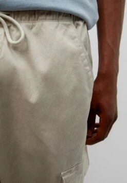 PULL & BEAR Basic JoggersPantaloni CargoSand Uomo Pantaloni PUC22E0ET-B11 -Pull & Bear a5f17471b6c54127beb4878961157e24