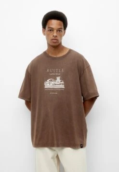 PULL & BEAR With A Rustle GraphicT-Shirt Con StampaLight Brown Uomo T-shirt E Polo PUC22O1OY-O11