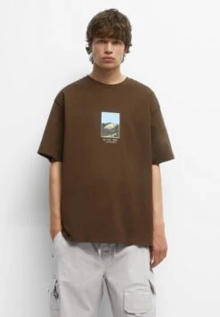 PULL & BEAR Stwd PrintT-Shirt Con StampaDark Brown Uomo T-shirt E Polo PUC22O1O9-O11