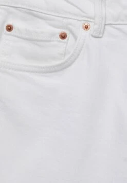 PULL & BEAR Shorts Di JeansWhite Uomo Bermuda PUC22F0BM-A11 -Pull & Bear ab35632a40f842c0abb4e136248a0263