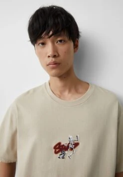 PULL & BEAR Short Sleeve Stwd Skeleton T-Shirt Con StampaSand Uomo T-shirt E Polo PUC22O1PI-B11 -Pull & Bear ac8d777b94d045db86b0c904d51fcf35