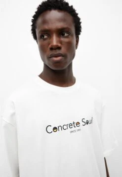 PULL & BEAR With SloganT-Shirt Con StampaWhite Uomo T-shirt E Polo PUC22O1MQ-A11 -Pull & Bear aca62e4ff0ac467e97c6a5d170a33890