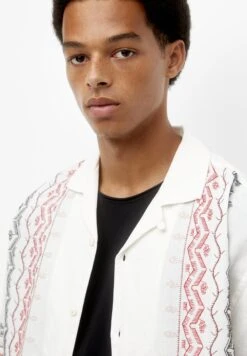 PULL & BEAR With Ombré Embroidery CamiciaWhite Uomo Camicie PUC22D0K2-A11 -Pull & Bear acccc9b2e53e43b585b26886eef559e6