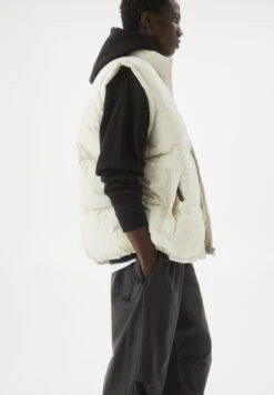 PULL & BEAR Basic - Puffer Gilet - Smanicato - White -Pull & Bear ad399175e4fc4d2fb5856b666c01da8e