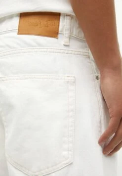 PULL & BEAR Wide Leg Jeans BaggyWhite Uomo Jeans PUC22G0PC-A11 10 PULL & BEAR Wide Leg Jeans BaggyWhite Uomo Jeans PUC22G0PC-A11 -Pull & Bear afc6a26ee5c14d57902fe7ef4802a2fc