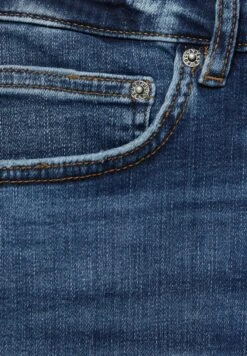 PULL & BEAR Faded Jeans Slim FitDark Blue Denim Uomo Jeans PUC22G0OQ-K11 13 PULL & BEAR Faded Jeans Slim FitDark Blue Denim Uomo Jeans PUC22G0OQ-K11 -Pull & Bear b1d0c96625b240ae88af98d32c07408b