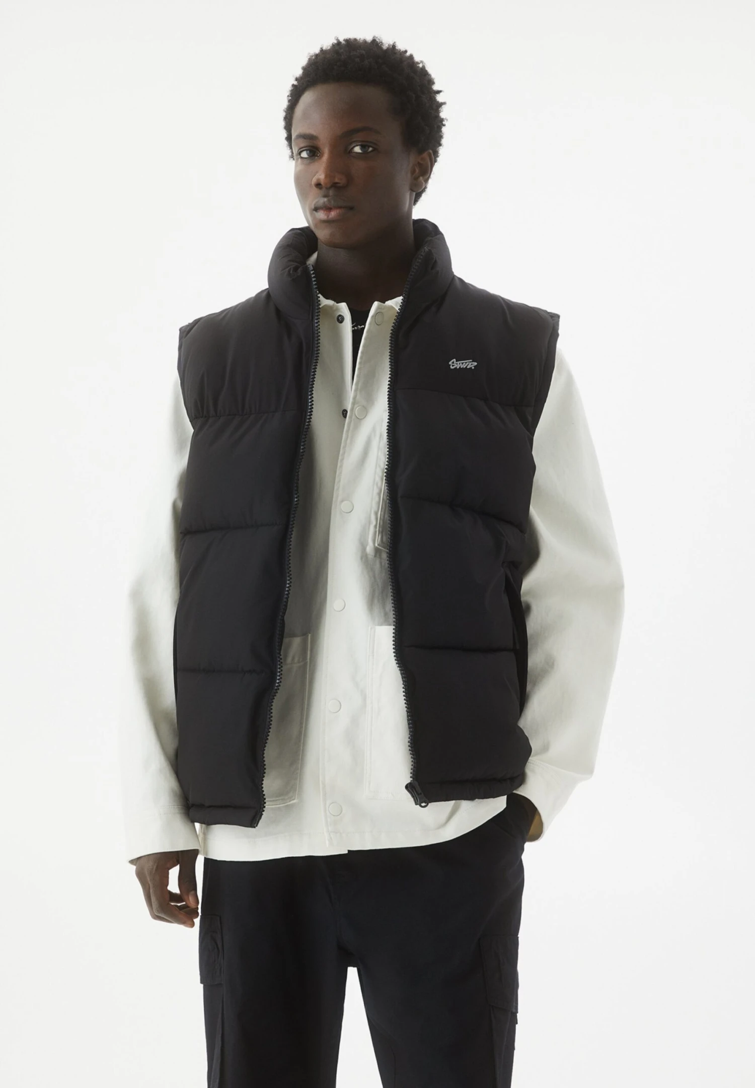 PULL & BEAR Basic - Puffer Gilet - Smanicato - Black 1 PULL & BEAR Basic - Puffer Gilet - Smanicato - Black