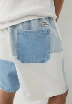 PULL & BEAR Patchwork Bermuda Shorts Di JeansBlue Denim Uomo Jeans PUC22F0DL-K11 -Pull & Bear b8b6a7dd793544abbe0fbcb71b0434f2