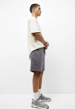 PULL & BEAR With Zips - Shorts - Brown 11 PULL & BEAR With Zips - Shorts - Brown -Pull & Bear b8f8c6a5233f4a7b9d738108b382089d