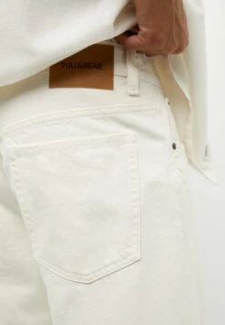 PULL & BEAR Basic Standard-Fit - Jeans A Sigaretta - Beige 10 PULL & BEAR Basic Standard-Fit - Jeans A Sigaretta - Beige -Pull & Bear b9b4f02f416a4ba0898bd0518b6c4ac9