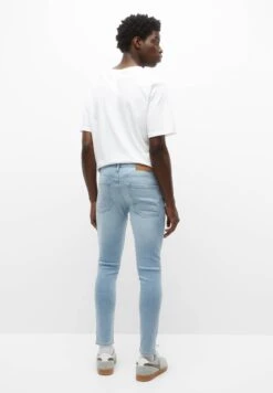 PULL & BEAR Basic SuperJeans Skinny FitBlue Denim Uomo Jeans PUC22G0PB-K11 -Pull & Bear ba1bf211617e4c9ebe8a693880110d3b