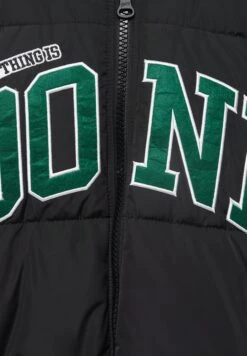 PULL & BEAR Hooded Puffer Bomber - Giacca Invernale - Black -Pull & Bear ba71db4724404c64bf42ff4f55d37410