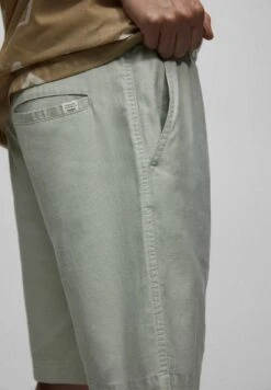 PULL & BEAR Rustic BermudaShortsMint Uomo Bermuda PUC22F0BT-M11 -Pull & Bear bcc4b102e7164a88808ad9080a1704c2