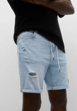 PULL & BEAR BermudaShorts Di JeansLight Blue Denim Uomo Bermuda PUC22F0BZ-K11 -Pull & Bear bd7d6ebbe1b0428e87fc85bf6cdc79cd