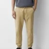 PULL & BEAR Jogger FitPantaloni SportiviSand Uomo Pantaloni PUC22E0EW-B11