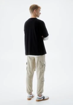 PULL & BEAR With Multiple PocketsPantaloni SportiviStone Uomo Pantaloni Sportivi E Joggers PUC22E0EU-C11 -Pull & Bear ca960ac16c344528a8c4e35ed57f6a2d