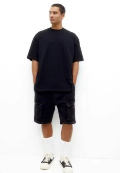 PULL & BEAR Cargo BermudaShorts Di JeansBlack Uomo Jeans PUC22F0CS-Q11 -Pull & Bear cc7fa6a277ca4ebca1d0501a6323fa6d