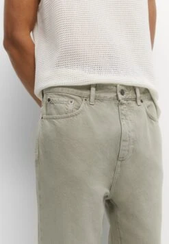 PULL & BEAR Jeans A SigarettaKhaki Uomo Jeans PUC22G0PP-N11 -Pull & Bear cc9bcd7907874778a240d0acad511437