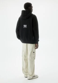 PULL & BEAR Louis Varsity Felpa Con CappuccioBlack Uomo Maglieria E Felpe PUC22S0R1-Q11 11 PULL & BEAR Louis Varsity Felpa Con CappuccioBlack Uomo Maglieria E Felpe PUC22S0R1-Q11 -Pull & Bear ccad74e71352424d875b8d7515aaf70e