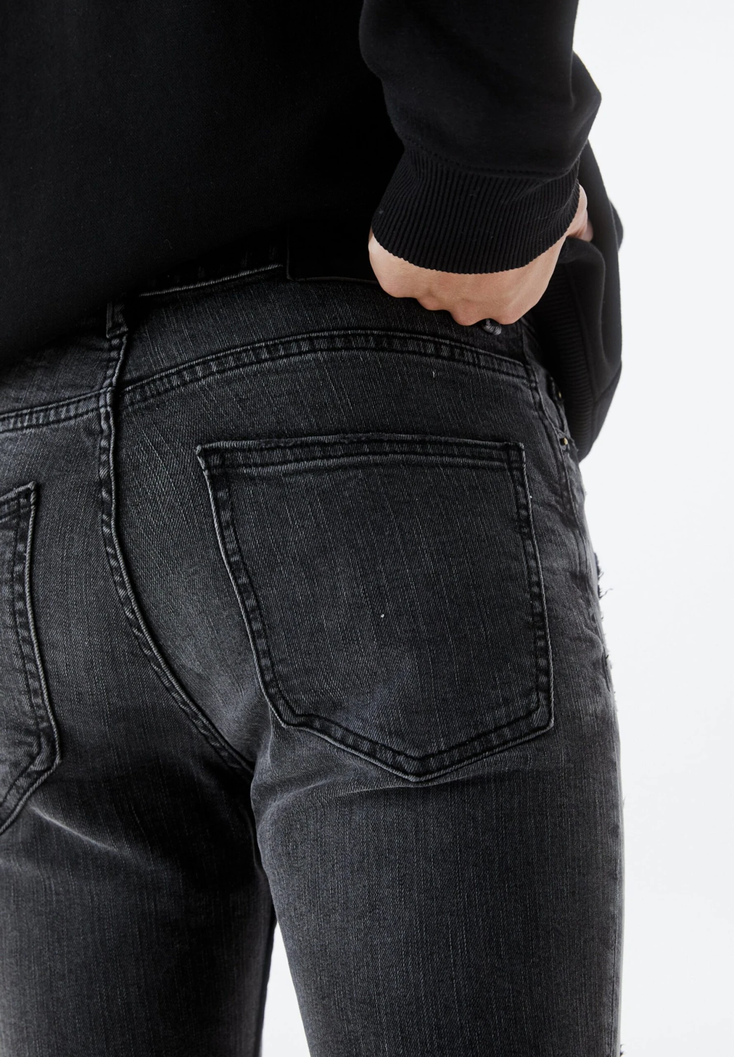 PULL & BEAR Ripped Jeans A SigarettaBlack Uomo Jeans PUC22G0PH-Q12 5 PULL & BEAR Ripped Jeans A SigarettaBlack Uomo Jeans PUC22G0PH-Q12 - immagine 5