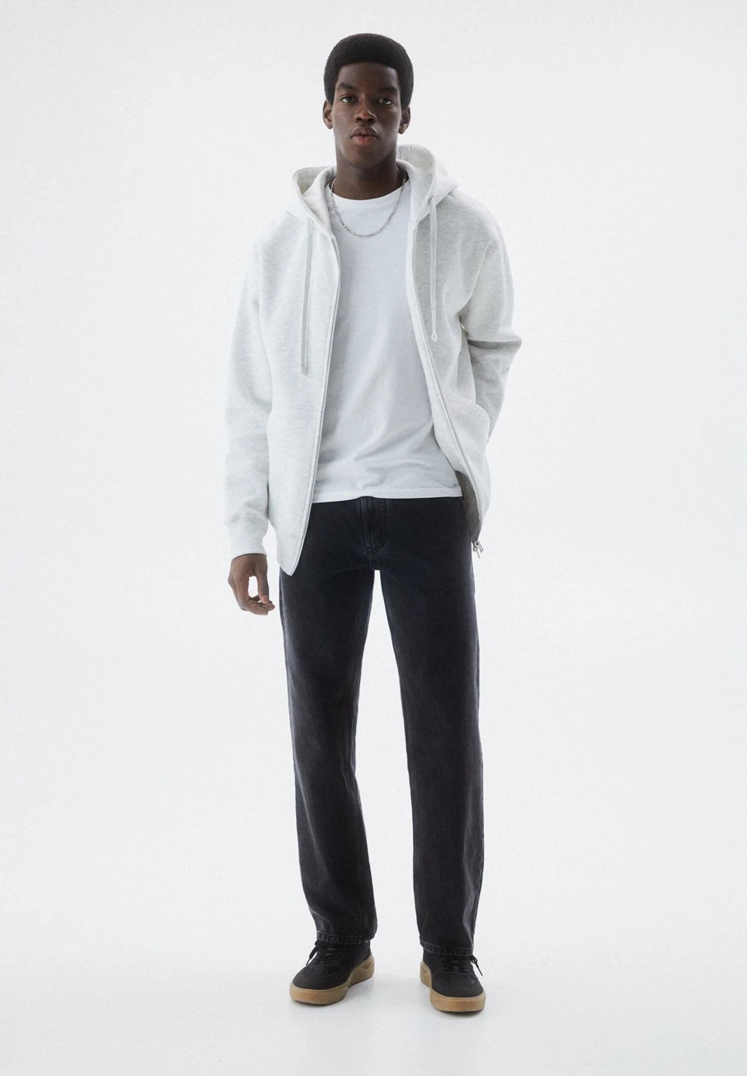 PULL & BEAR Wide LegJeans A SigarettaBlack Uomo Jeans PUC22G0PQ-Q11 2 PULL & BEAR Wide LegJeans A SigarettaBlack Uomo Jeans PUC22G0PQ-Q11 - immagine 2