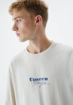 PULL & BEAR Short SleeveT-Shirt Con StampaSand Uomo T-shirt E Polo PUC22O1QQ-B11 -Pull & Bear d121a12d0c4e4d169f3114fa3f9fd9b2