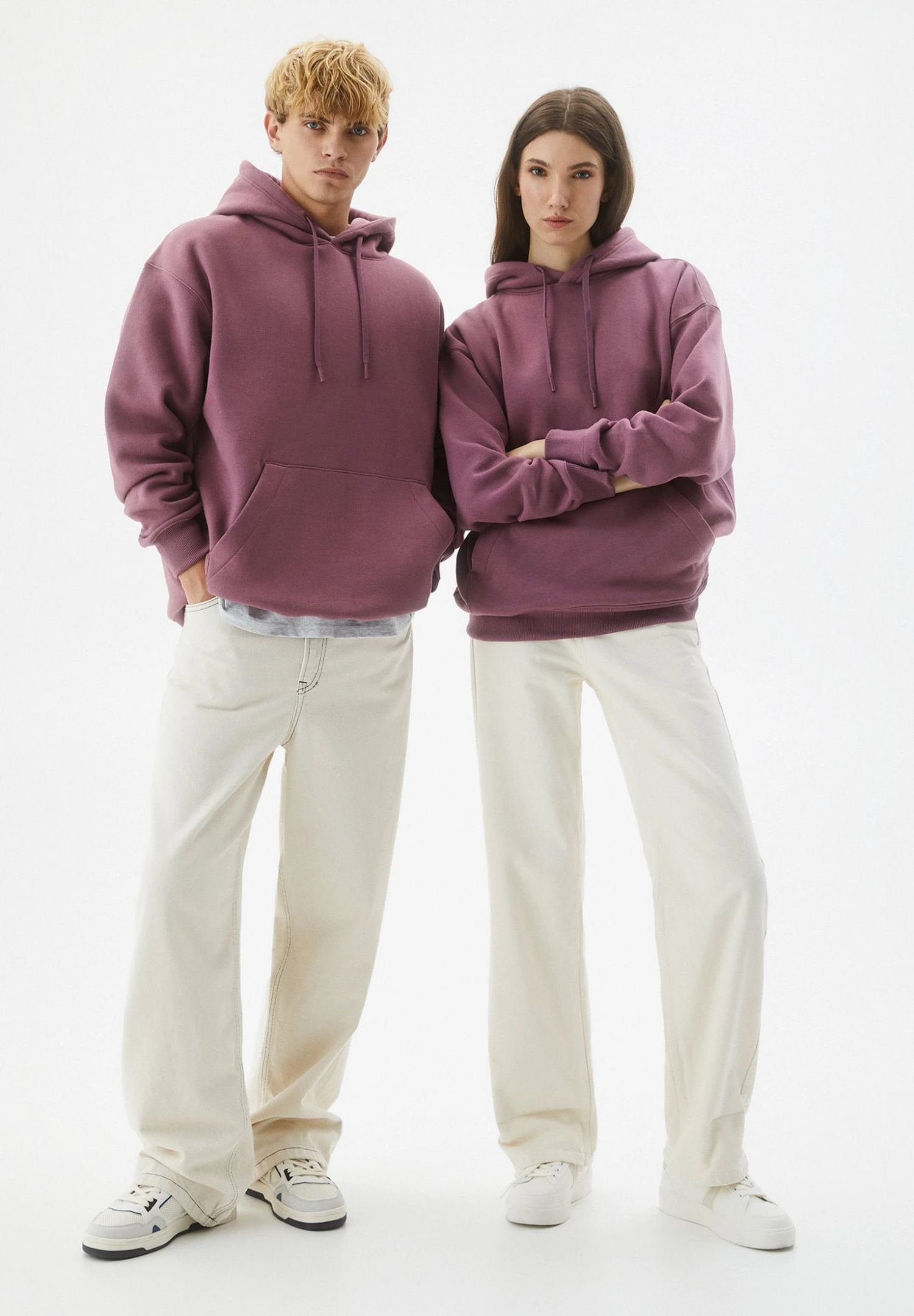 PULL & BEAR Basic ColouredFelpa Con CappuccioPink Uomo Maglieria E Felpe PUC21009J-J11 1 PULL & BEAR Basic ColouredFelpa Con CappuccioPink Uomo Maglieria E Felpe PUC21009J-J11