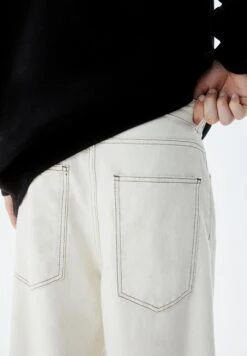 PULL & BEAR Baggy Extra Wide-Leg- Jeans A Sigaretta - Beige -Pull & Bear d29ed8de0d5d4bab885ca71ddcb115ba