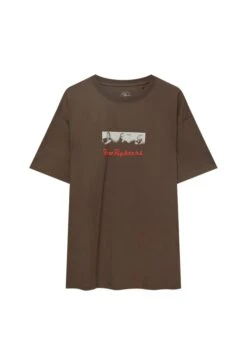 PULL & BEAR Foo Fighters T-Shirt Con StampaBrown Uomo T-shirt E Polo PUC22O1N6-O11 -Pull & Bear d2cb48af37da40ff9334130d34bb2ba0