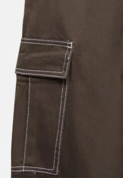 PULL & BEAR Contrast SeamPantaloni CargoBrown Uomo Pantaloni PUC22E0EZ-O11 -Pull & Bear d442472dc33f47edabd03c7ea4ebaf15