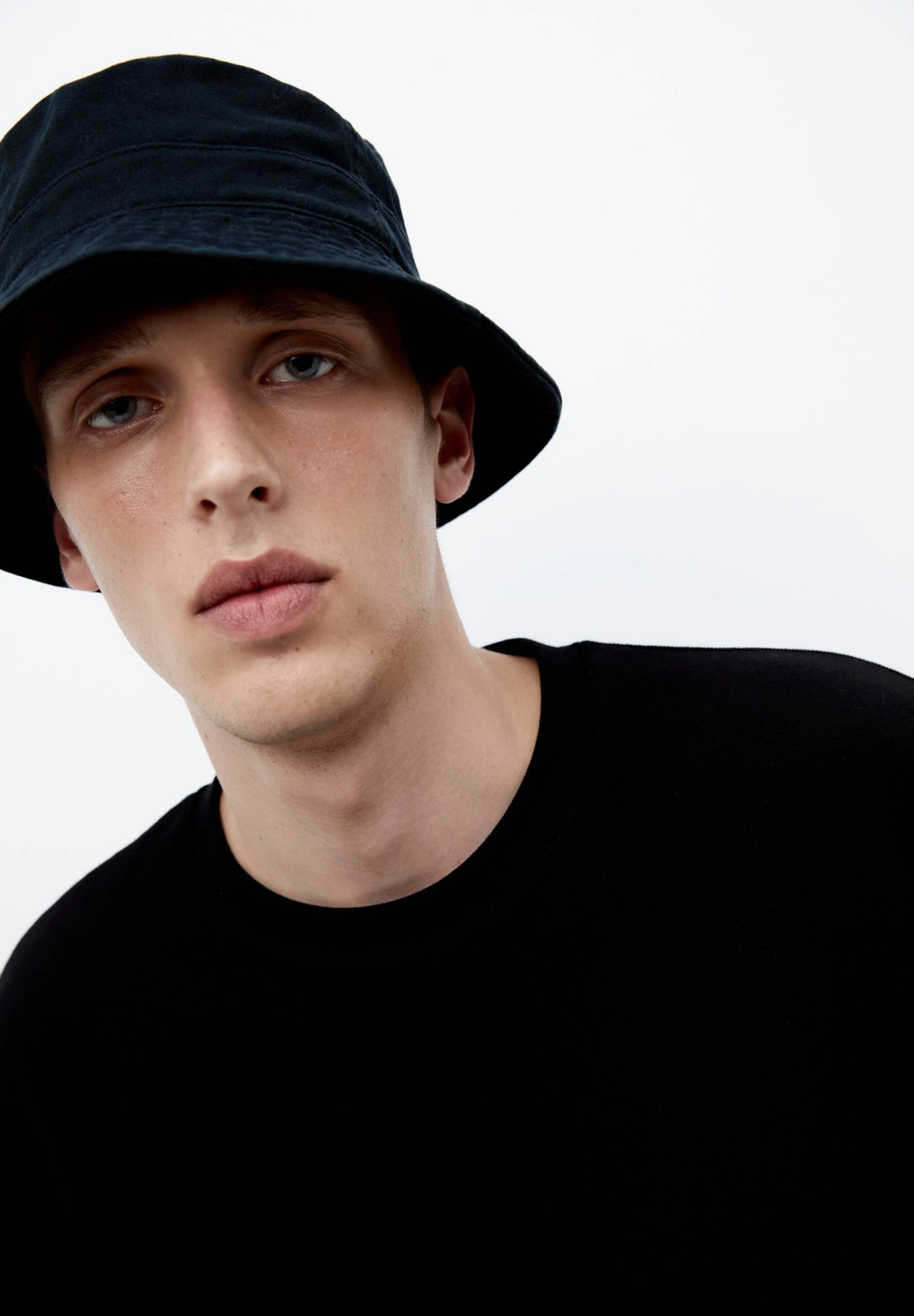 PULL & BEAR Faded Bucket CappelloBlack Uomo Cappellie Berretti PUC52Q015-Q11 1 PULL & BEAR Faded Bucket CappelloBlack Uomo Cappellie Berretti PUC52Q015-Q11