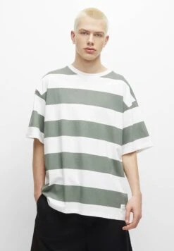PULL & BEAR Striped Short SleeveT-Shirt Con StampaGreen Uomo T-shirt E Polo PUC22O1KJ-M11
