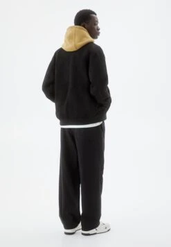 PULL & BEAR Giacca In SimilpelleBlack Uomo Giacche PUC22T0SV-Q11 -Pull & Bear d50a1271073f4b9991fc764aa7f56182