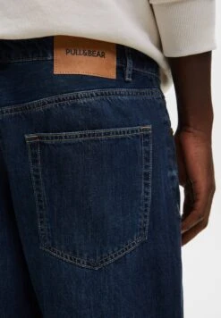 PULL & BEAR With Turn Up Hems - Shorts Di Jeans - Dark Blue Denim -Pull & Bear d6ee09ec1d5a4903bbee736ab2dc0bf0