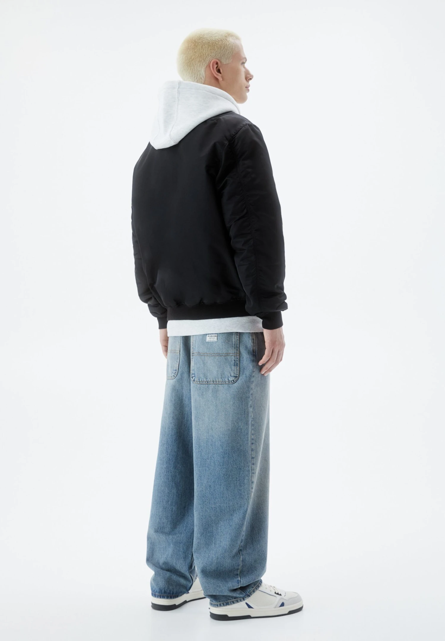 PULL & BEAR Basic PaddedGiubbotto BomberBlack Uomo Giacche PUC22T0SR-Q11 3 PULL & BEAR Basic PaddedGiubbotto BomberBlack Uomo Giacche PUC22T0SR-Q11 - immagine 3