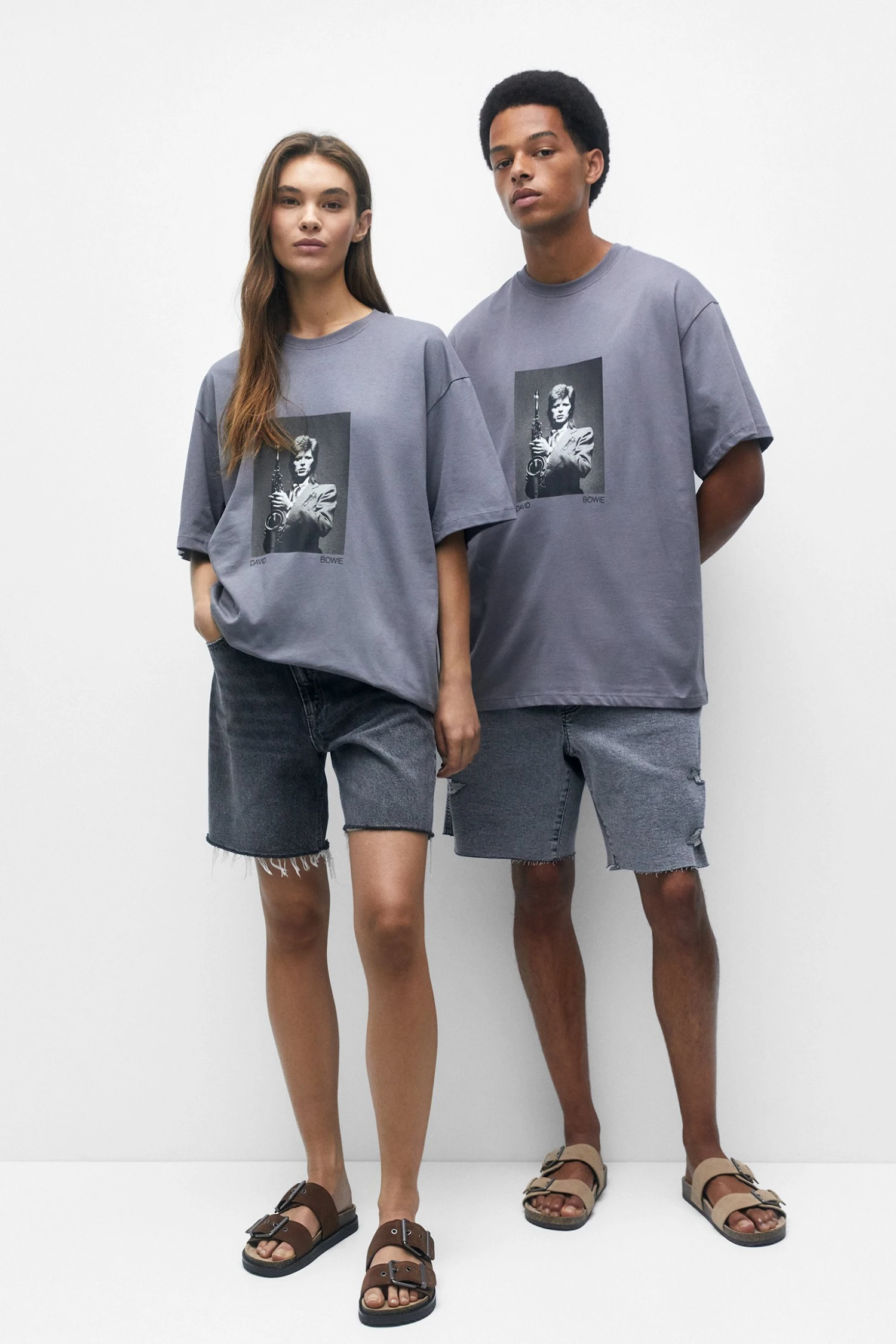 PULL & BEAR David Bowie Photo PrintT-Shirt Con StampaGrey Uomo T-shirt E Polo PUC21009D-C11 1 PULL & BEAR David Bowie Photo PrintT-Shirt Con StampaGrey Uomo T-shirt E Polo PUC21009D-C11