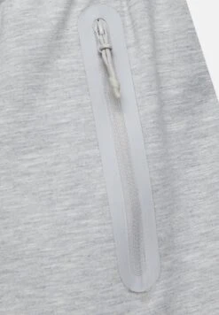 PULL & BEAR With Zips - Shorts - Light Grey -Pull & Bear d7c8a4900045480393b437cfe503c87e