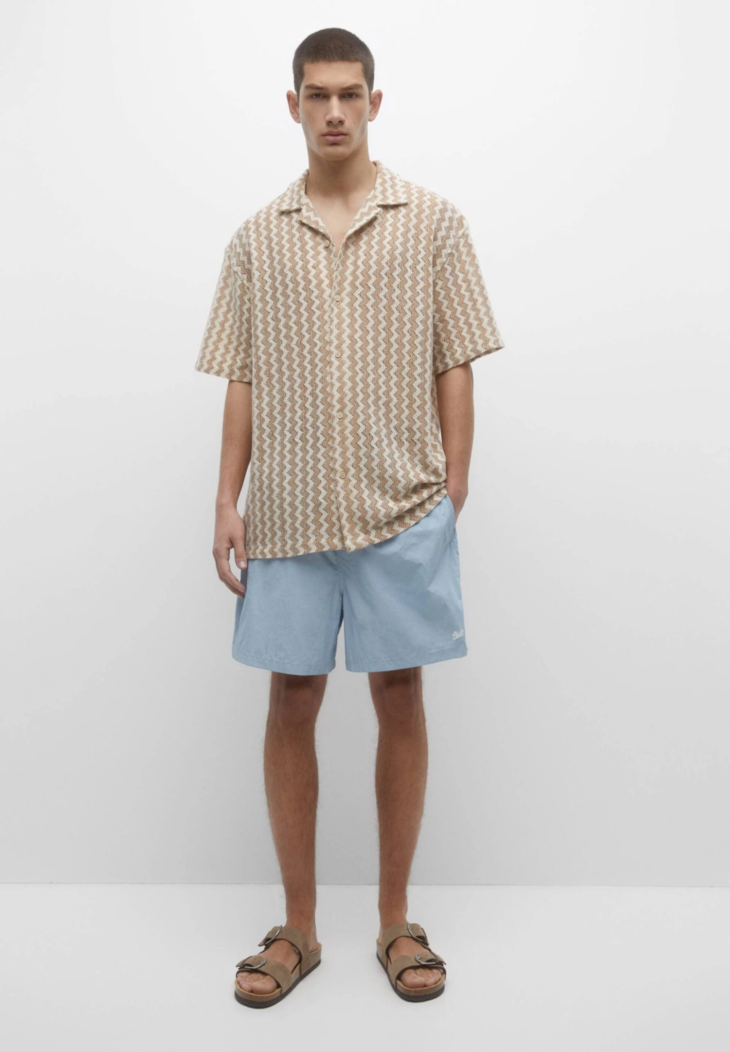 PULL & BEAR Basic With Elastic WaistbandShorts Da MareLight Blue Uomo Moda Mare PUC82H02S-K11 2 PULL & BEAR Basic With Elastic WaistbandShorts Da MareLight Blue Uomo Moda Mare PUC82H02S-K11 - immagine 2