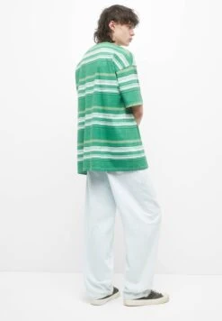 PULL & BEAR Xdye StripedT-Shirt Con StampaGreen Uomo T-shirt E Polo PUC22O1ML-M11 -Pull & Bear dae51cc8c85d438aa8114c5f8d41fbbd