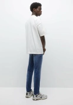 PULL & BEAR Faded Jeans Slim FitDark Blue Denim Uomo Jeans PUC22G0OQ-K11 9 PULL & BEAR Faded Jeans Slim FitDark Blue Denim Uomo Jeans PUC22G0OQ-K11 -Pull & Bear db0398820ef1453db0e618b519568b72