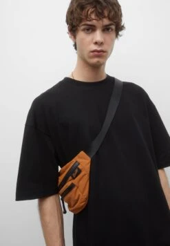 PULL & BEAR Oversize Short SleeveT-Shirt BasicBlack Uomo T-shirt E Polo PUC22O1K0-Q11 -Pull & Bear dc6ceffedae24ea191b6da070acaad84